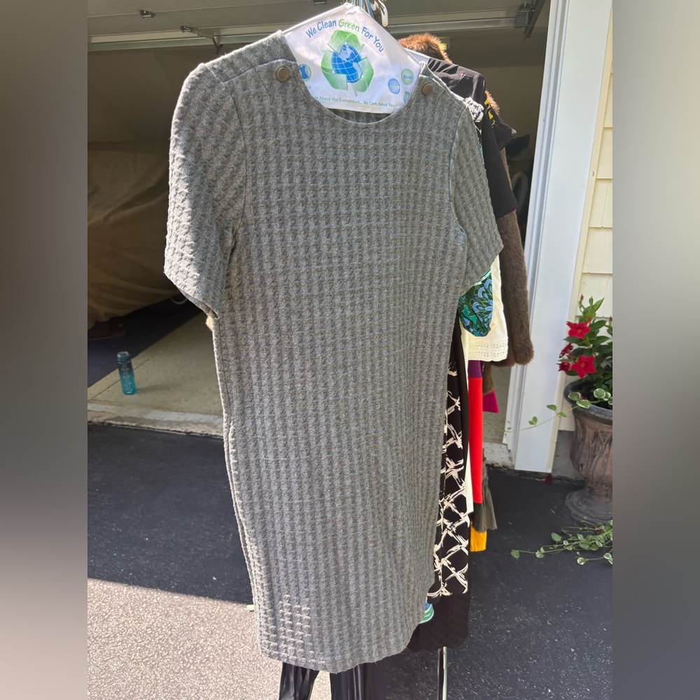 Theory Gray Short-Sleeve Dress